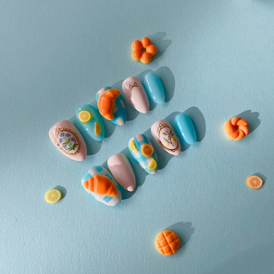 Cottage Croissant Nail Set